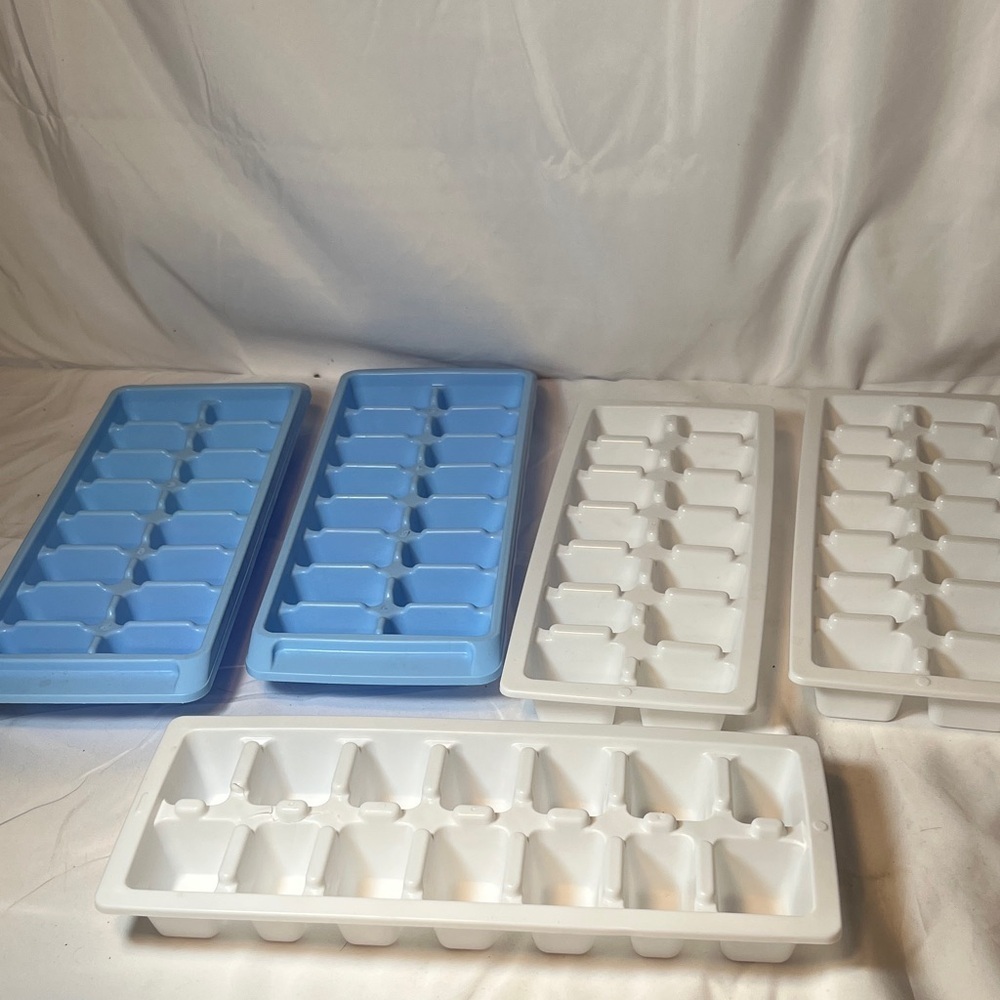 Blue and White Ice Cube Tray Set